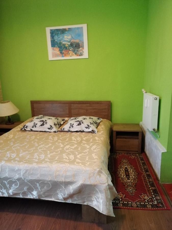 Hotel Rares Botosani Exterior photo